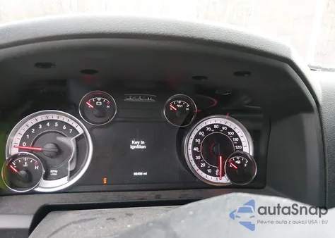 2022 Ram 1500 Classic Warlock 4X4 6'4 Box z USA, uszkodzony, nr VIN 1C6RR7GG5NS224828